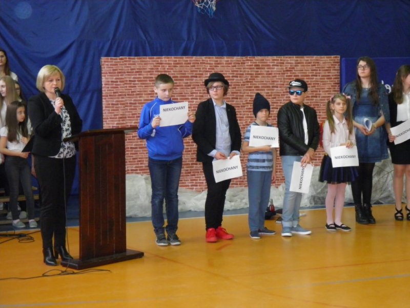 Przedstawienie "Niekochany"